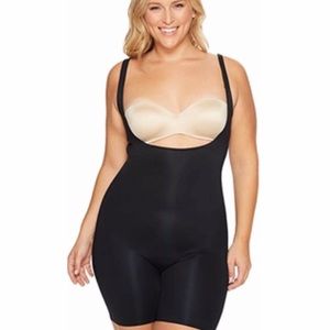 Spanx conceal  her mid  thighs